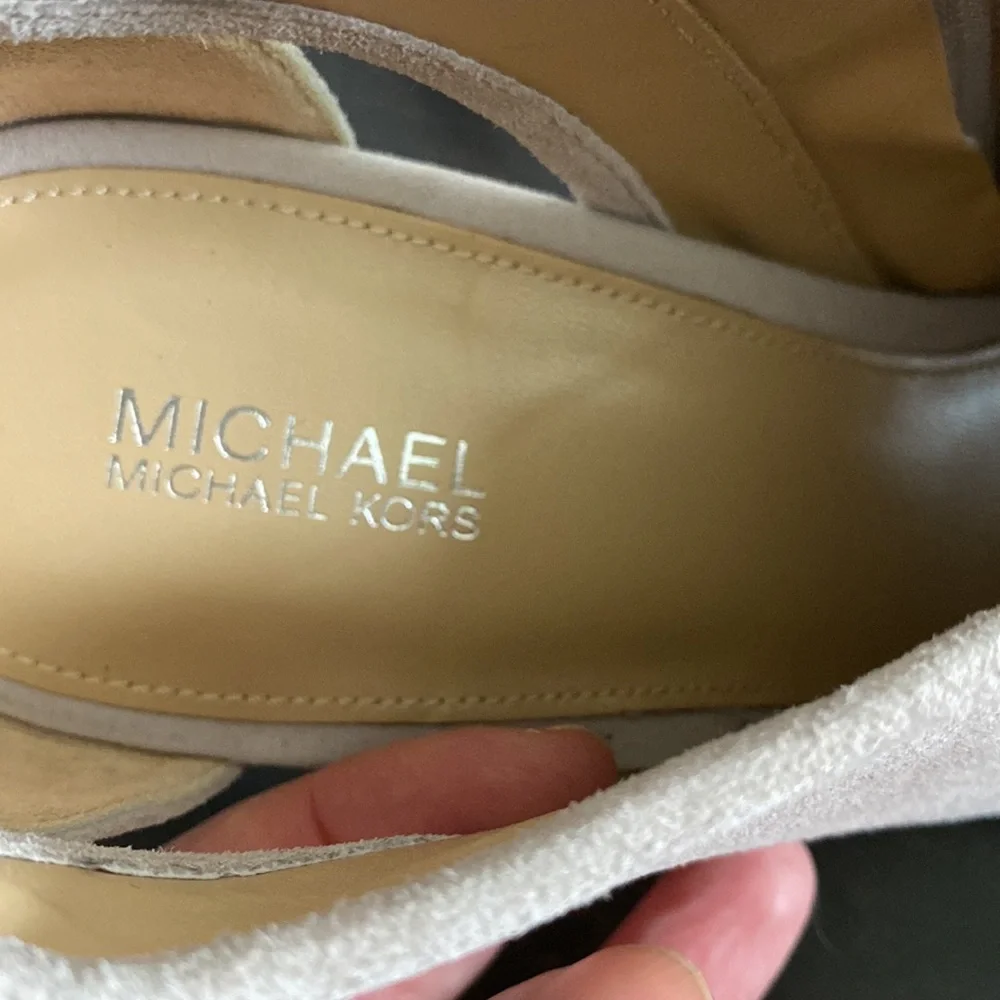 Michael Kors booties - Picture 10 of 10